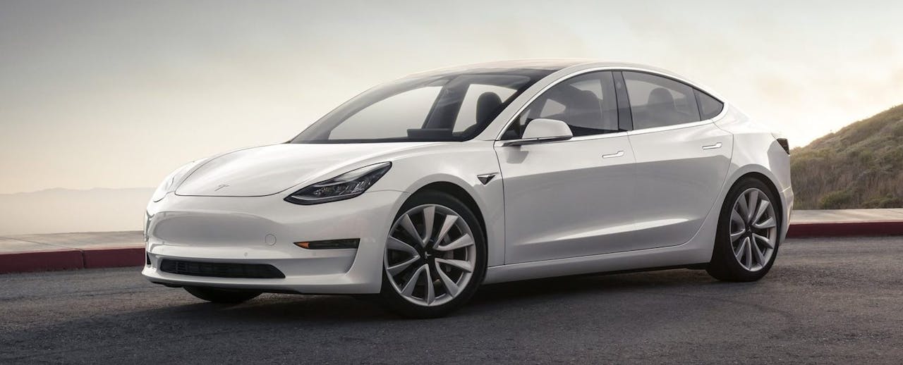 Tesla Model 3-autonomia