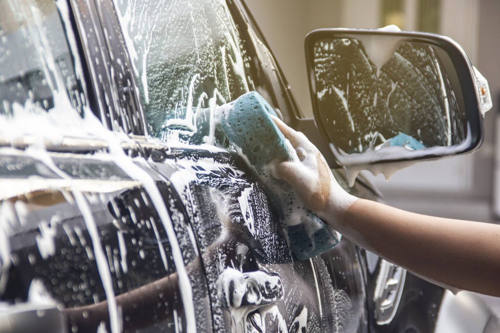 Cómo lavar coche sin dañarlo